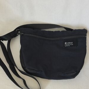lululemon athletica Black Waist/Crossbody Belt Bag